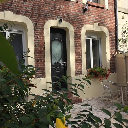 La Villa Des Remparts Lisieux Eksteriør bilde